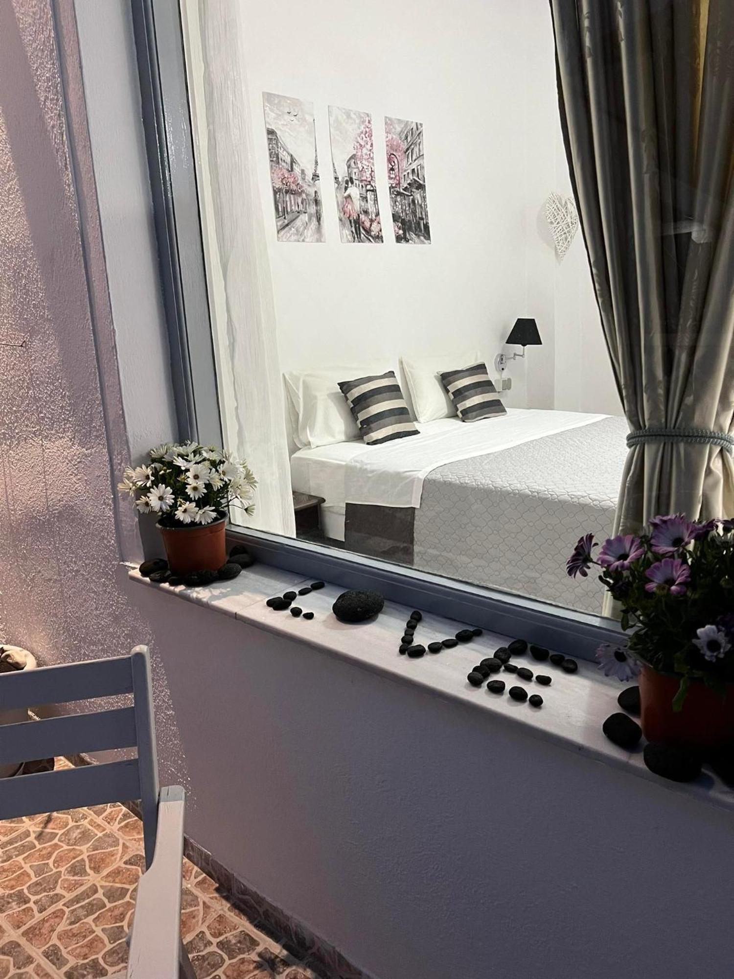Sagma Beach Rooms Perissa  Exterior photo